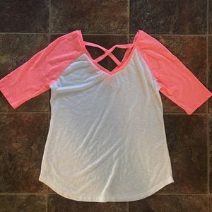 NWOT No Boundaries Women’s Sz Large Top